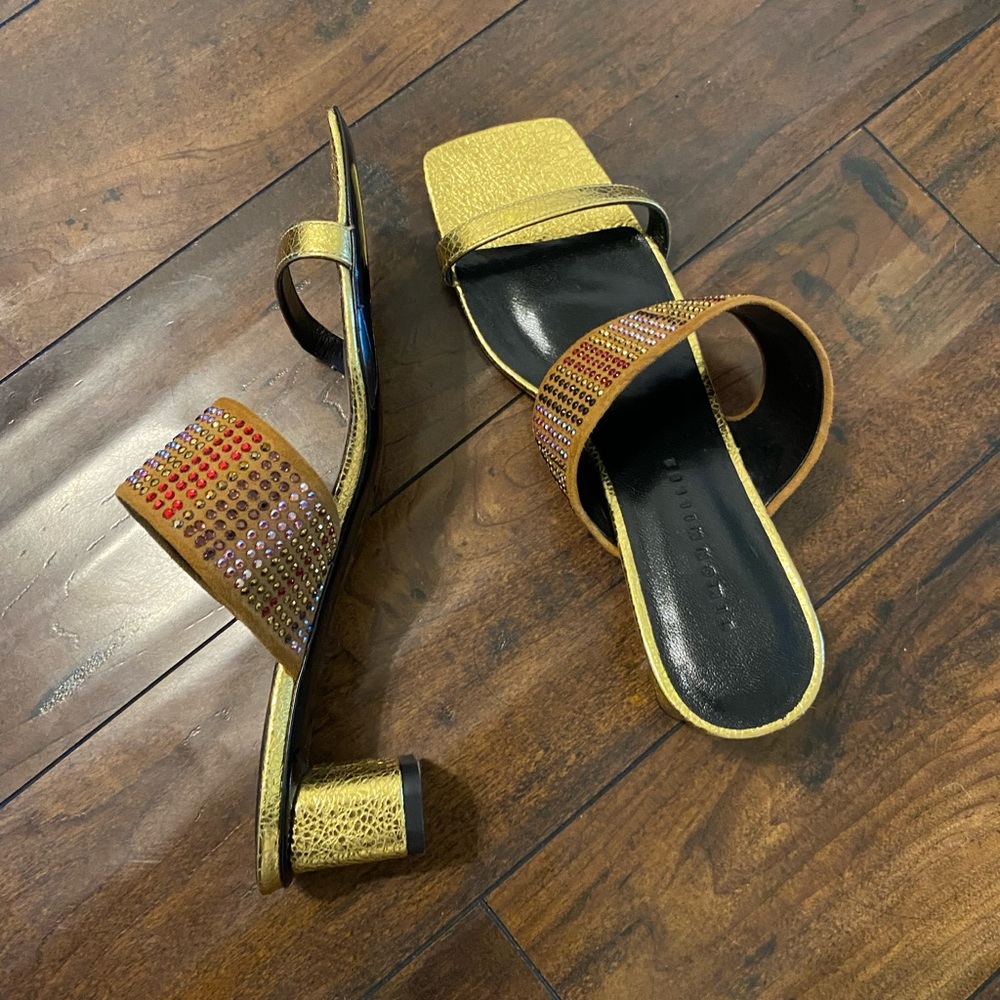 NWOT SIMON MILLER GOLD MULTI-CRYSTAL MULES